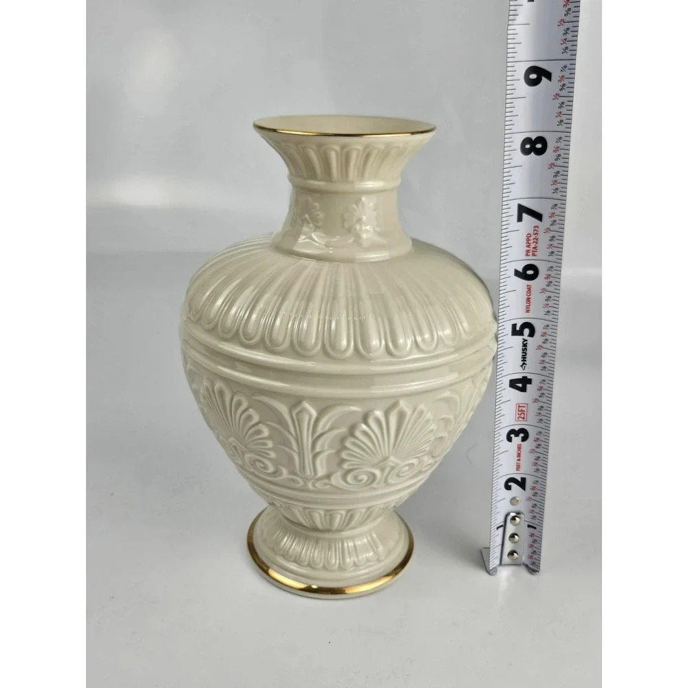 Lenox Athenian Collection Ivory Porcelain Vase 24K Gold‎ Trim Embossed USA