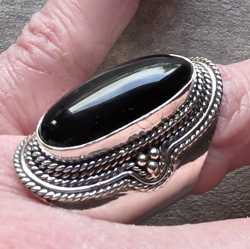 Artisan ring set stone