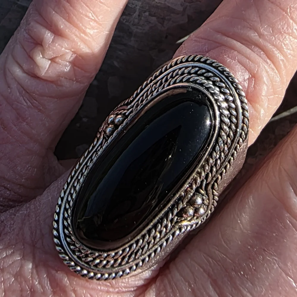 Artisan set stone