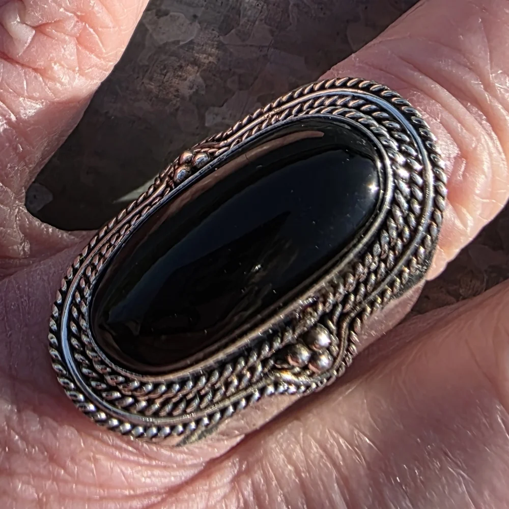 Artisan snug black