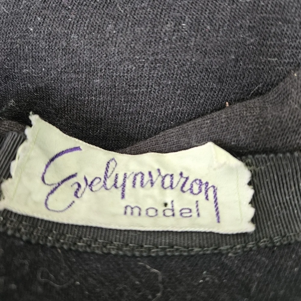Evelyn Varon black cloche