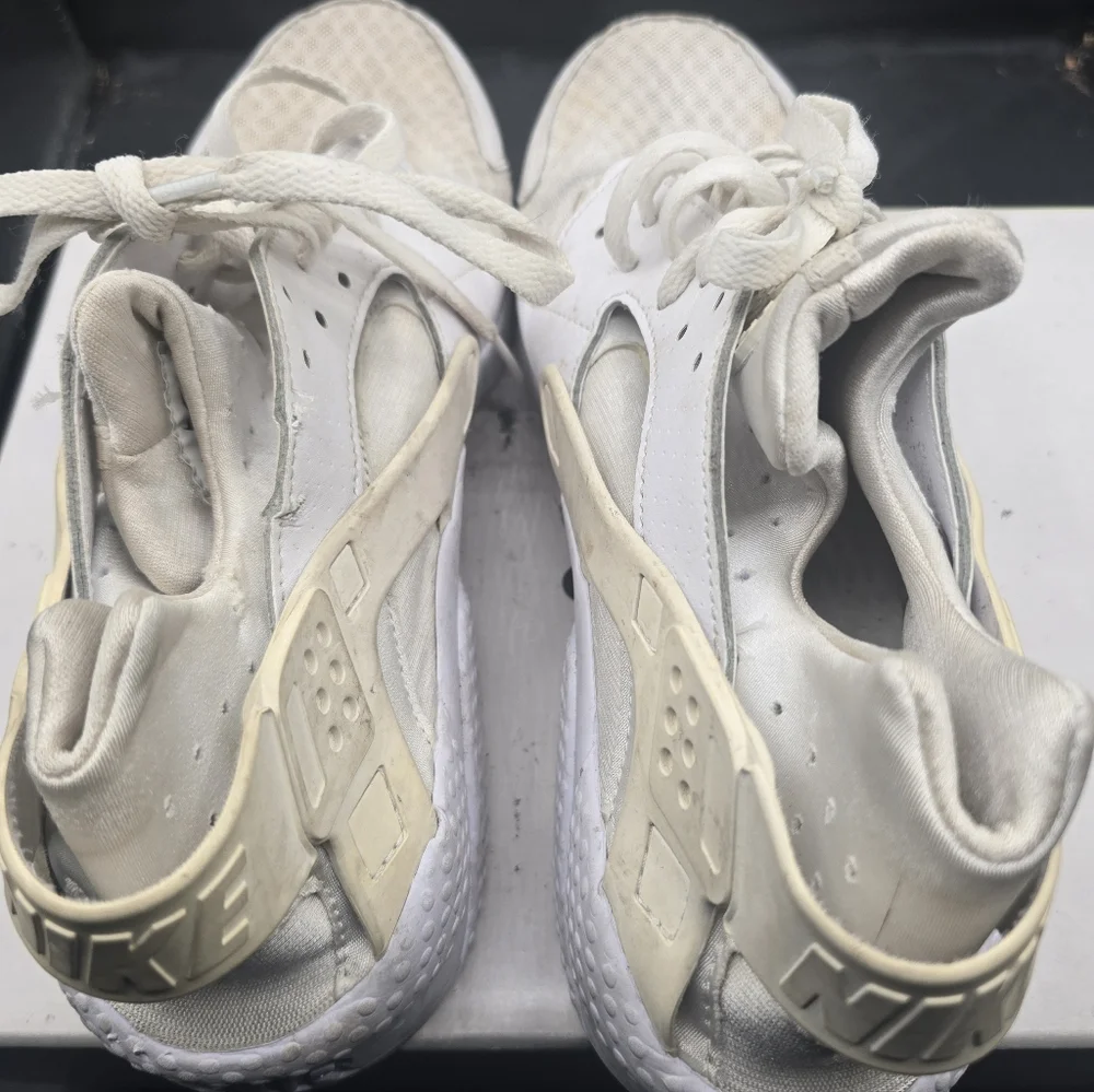 Nike stylish sneakers
