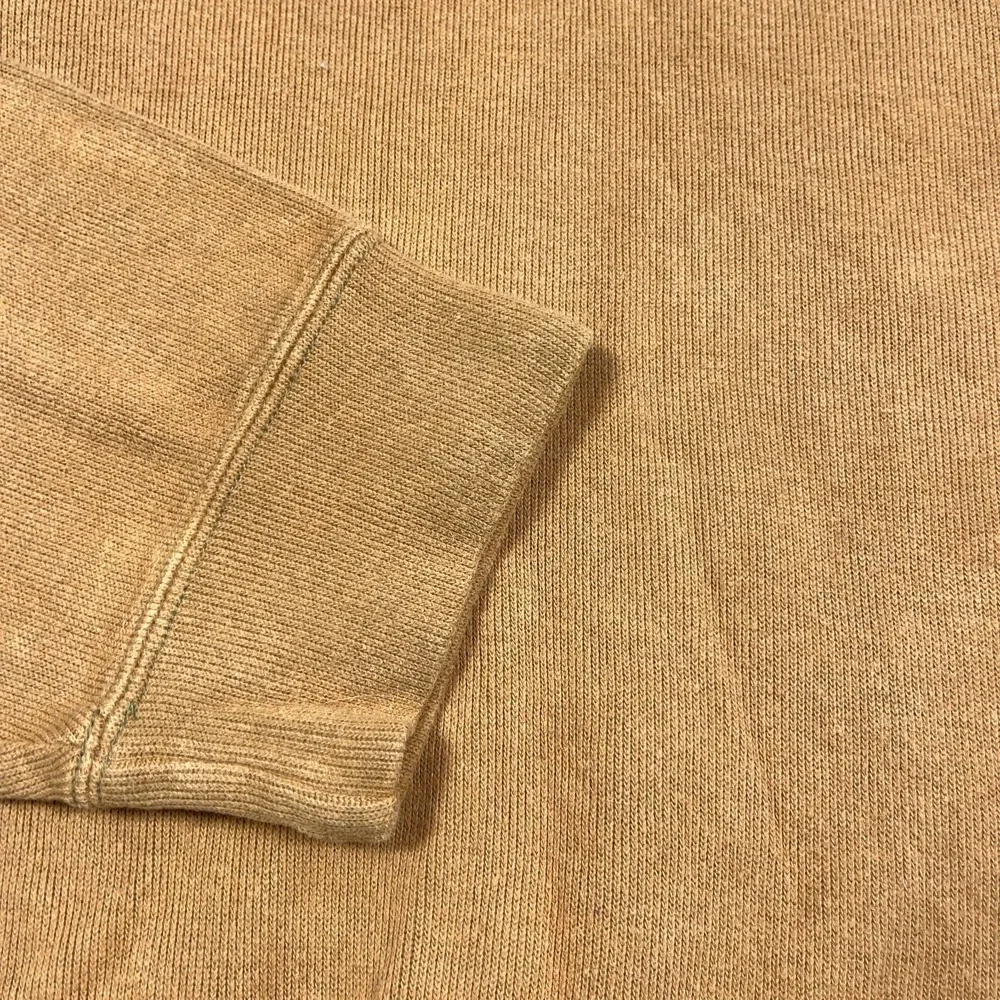 Polo Ralph Lauren includes item
