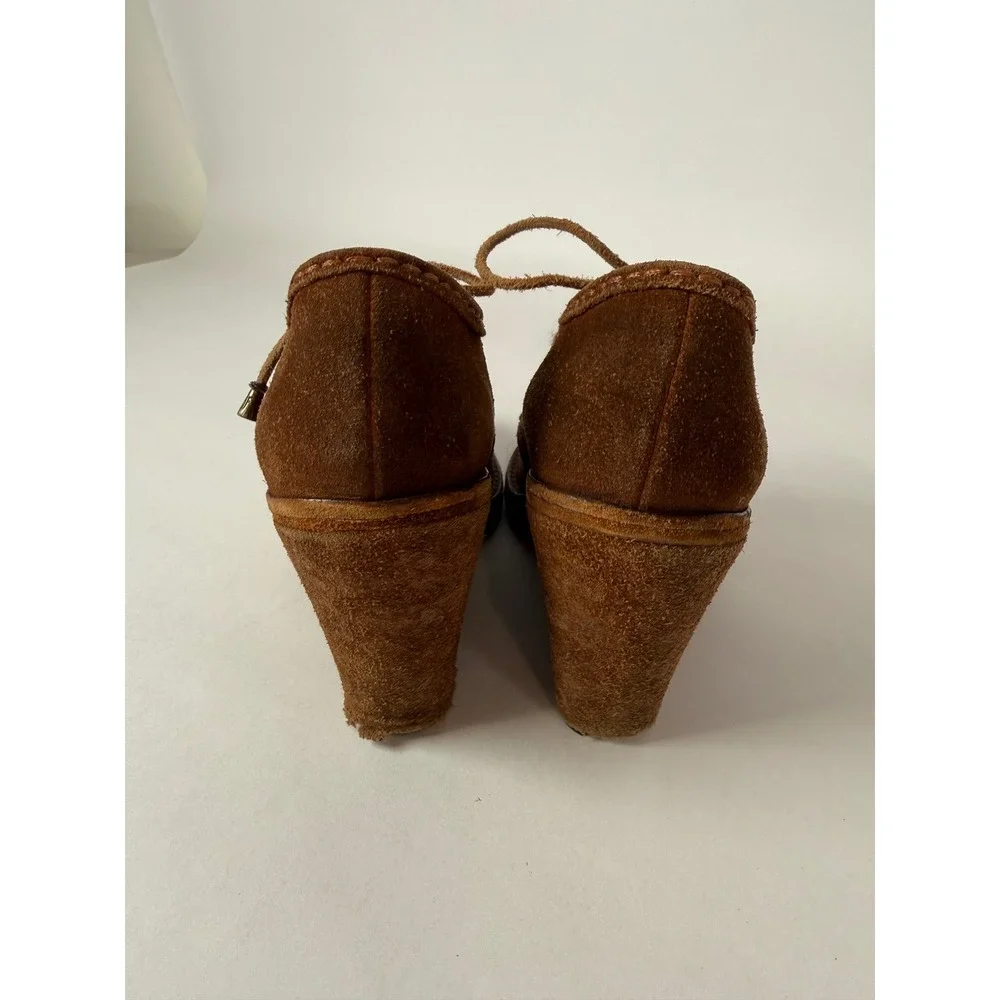 Frye lace up