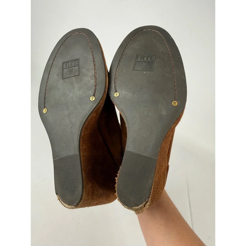 Frye lace up