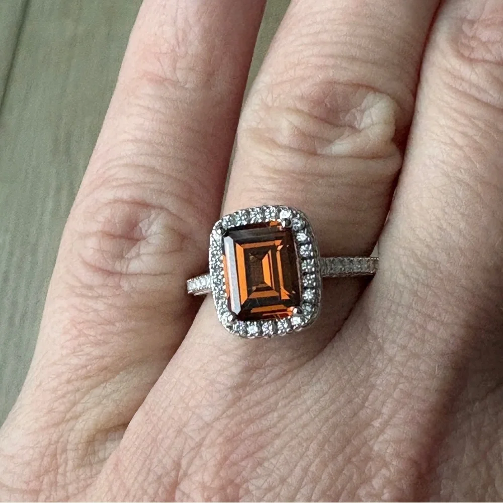 SUZY LEVIAN Sterling Silver Ascher Cut Brown CZ Ring Size 7