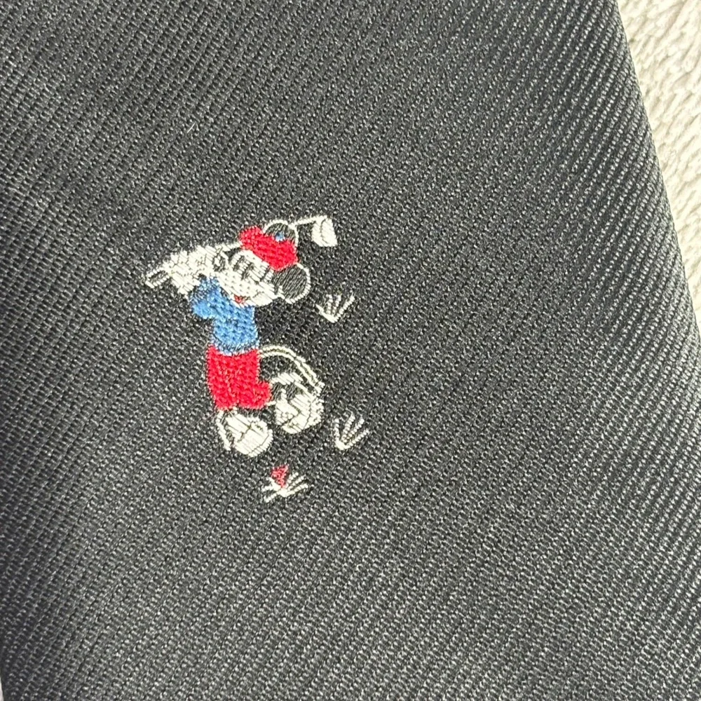 Cervantes this necktie