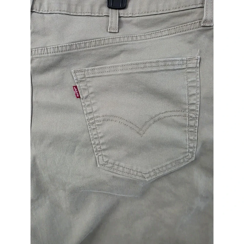 Levis levi taper