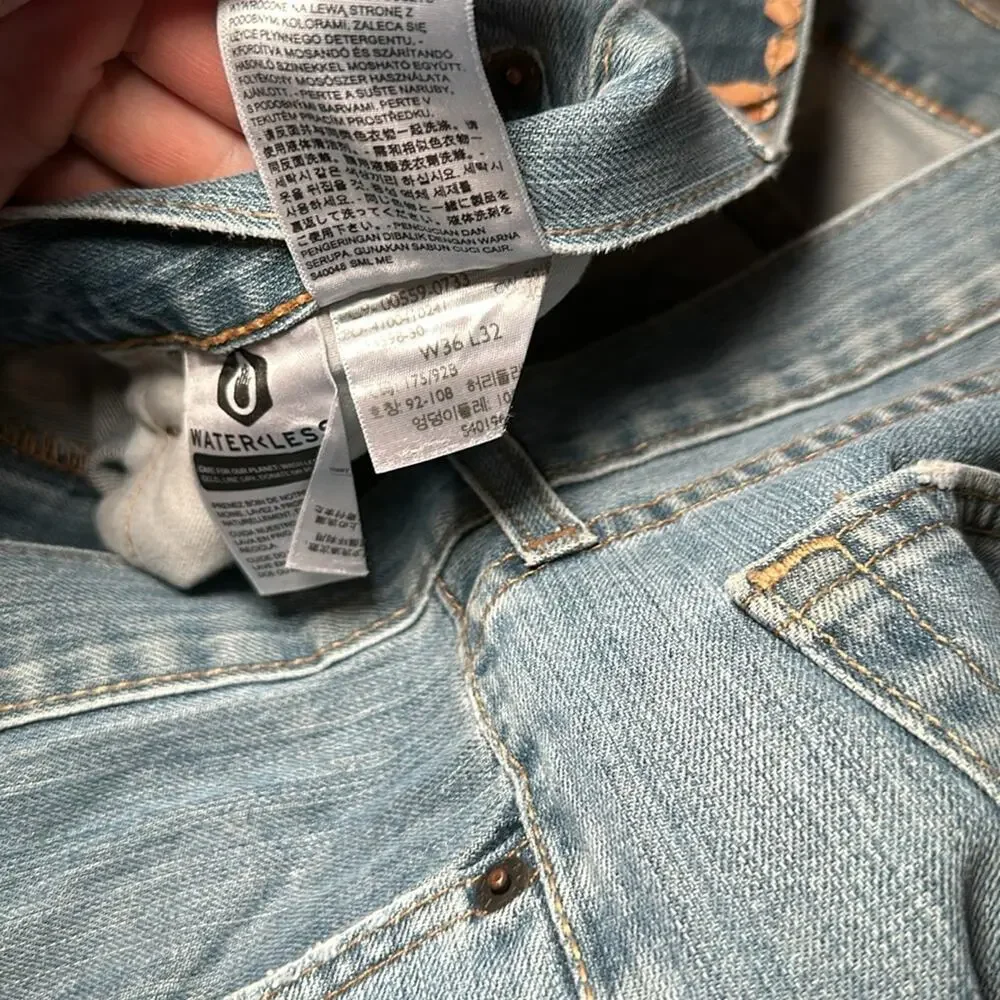Levis item preowned