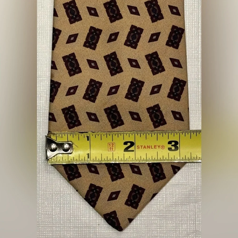 CHANEL PARIS 100% SILK NECK TIE HAND MADE ITALY MENS 55.5 In 3.25 PREOWNED
