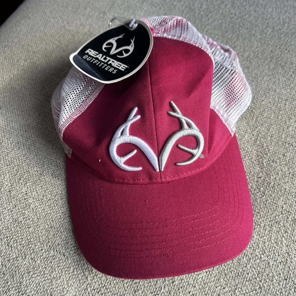 Realtree Women's Trucker Ball Cap NWT Embroidered‎ Antler Logo