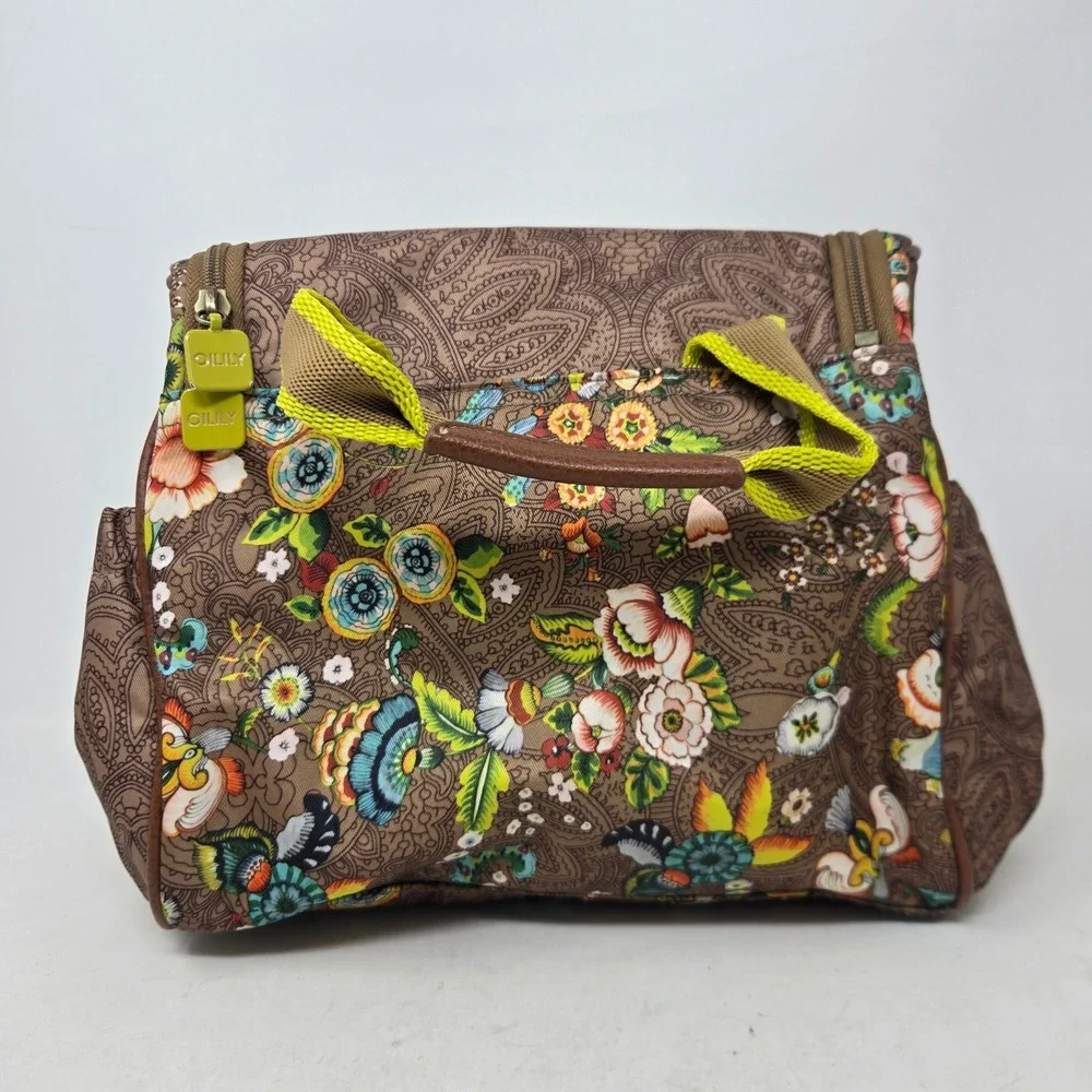Oilily hanging toiletry