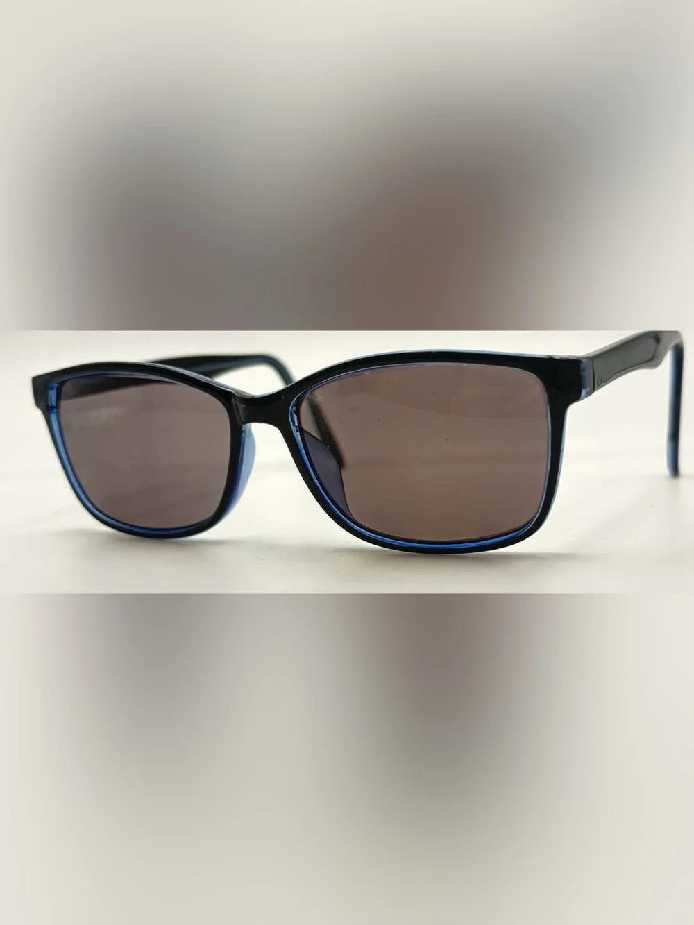 Santa Ana listing pair
