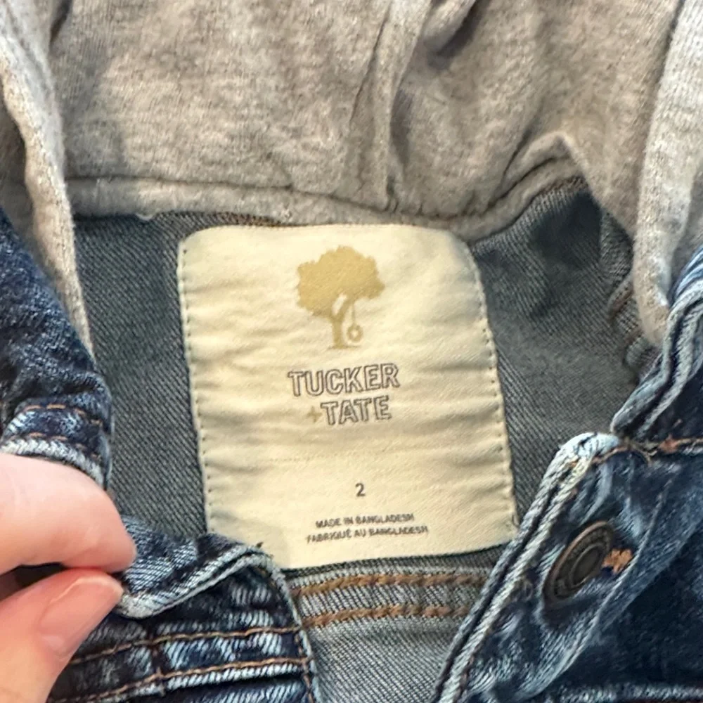 Tucker + Tate sleeves wear