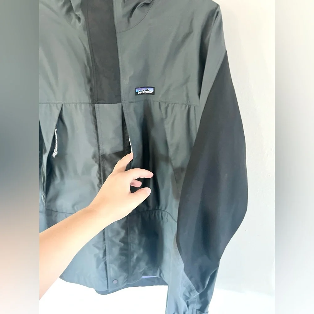 Patagonia wind triolet