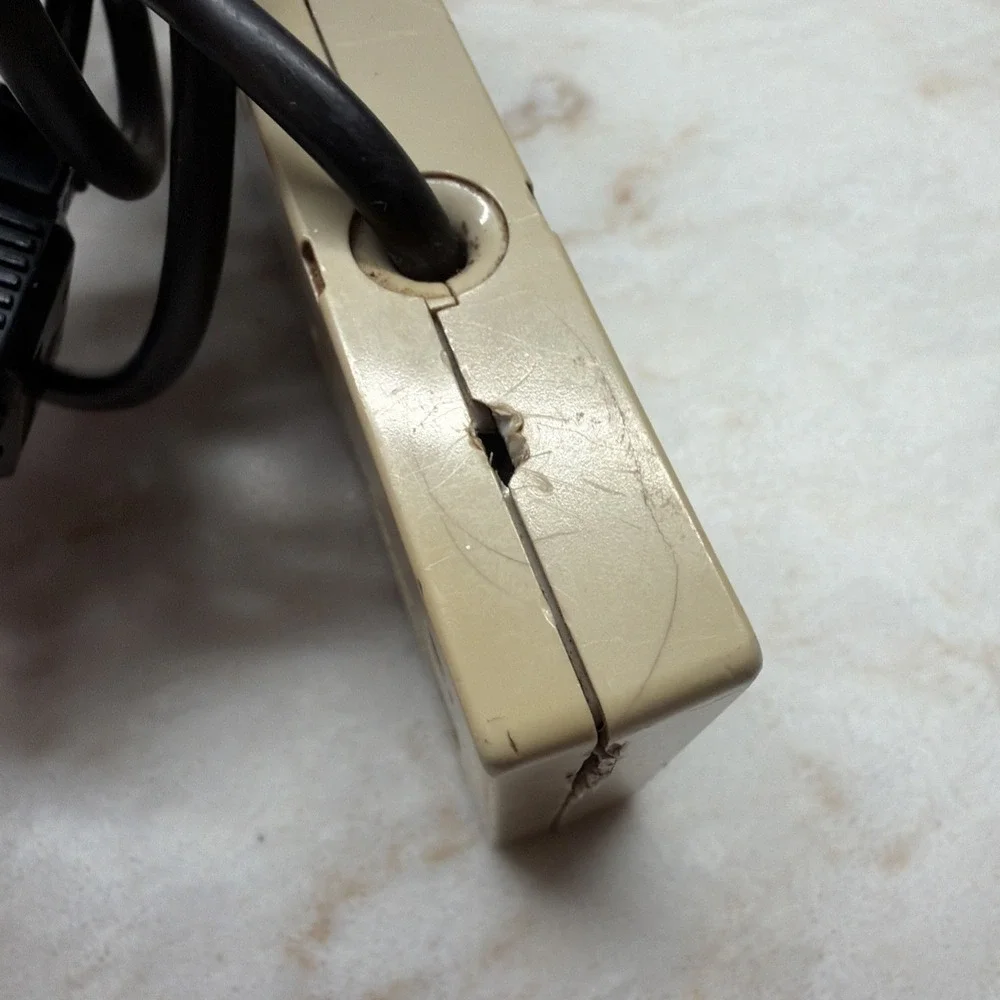 Nintendo 1985 controller