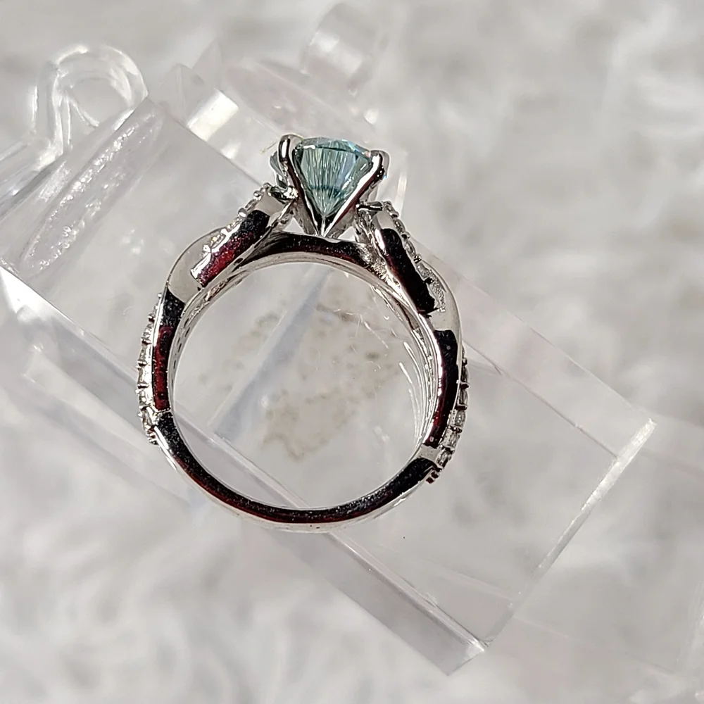 Moissanite gorgeous pale