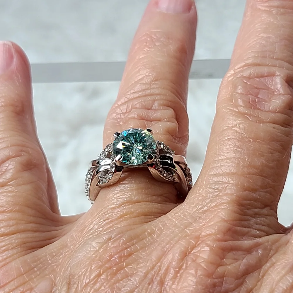 Moissanite gorgeous pale