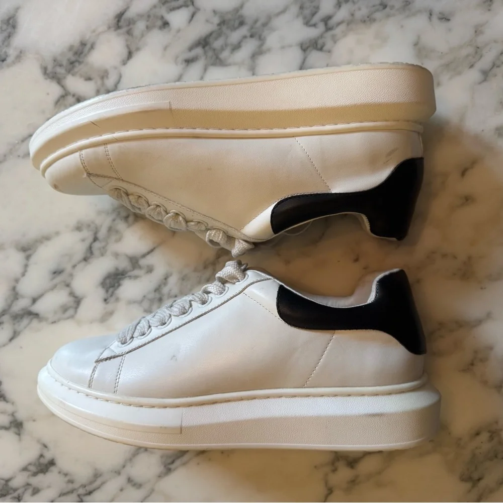 Steve Madden nwot steve