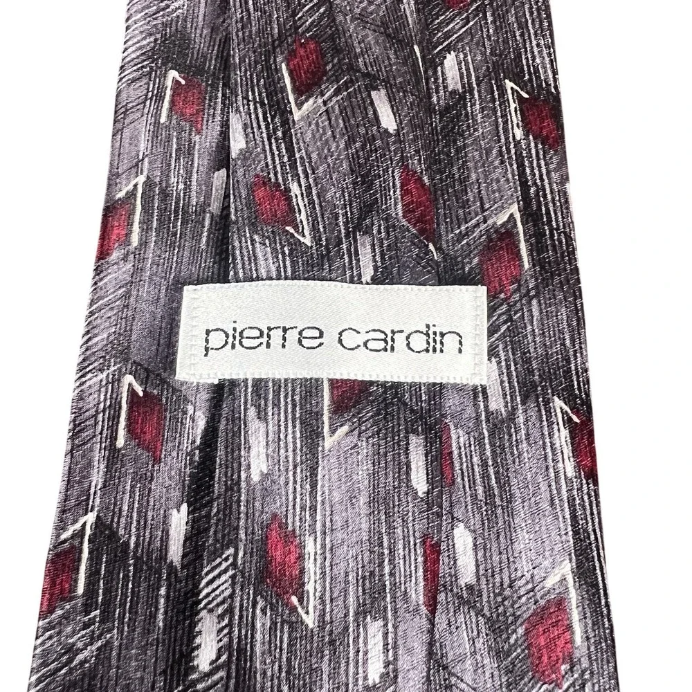 Pierre Cardin measurements width