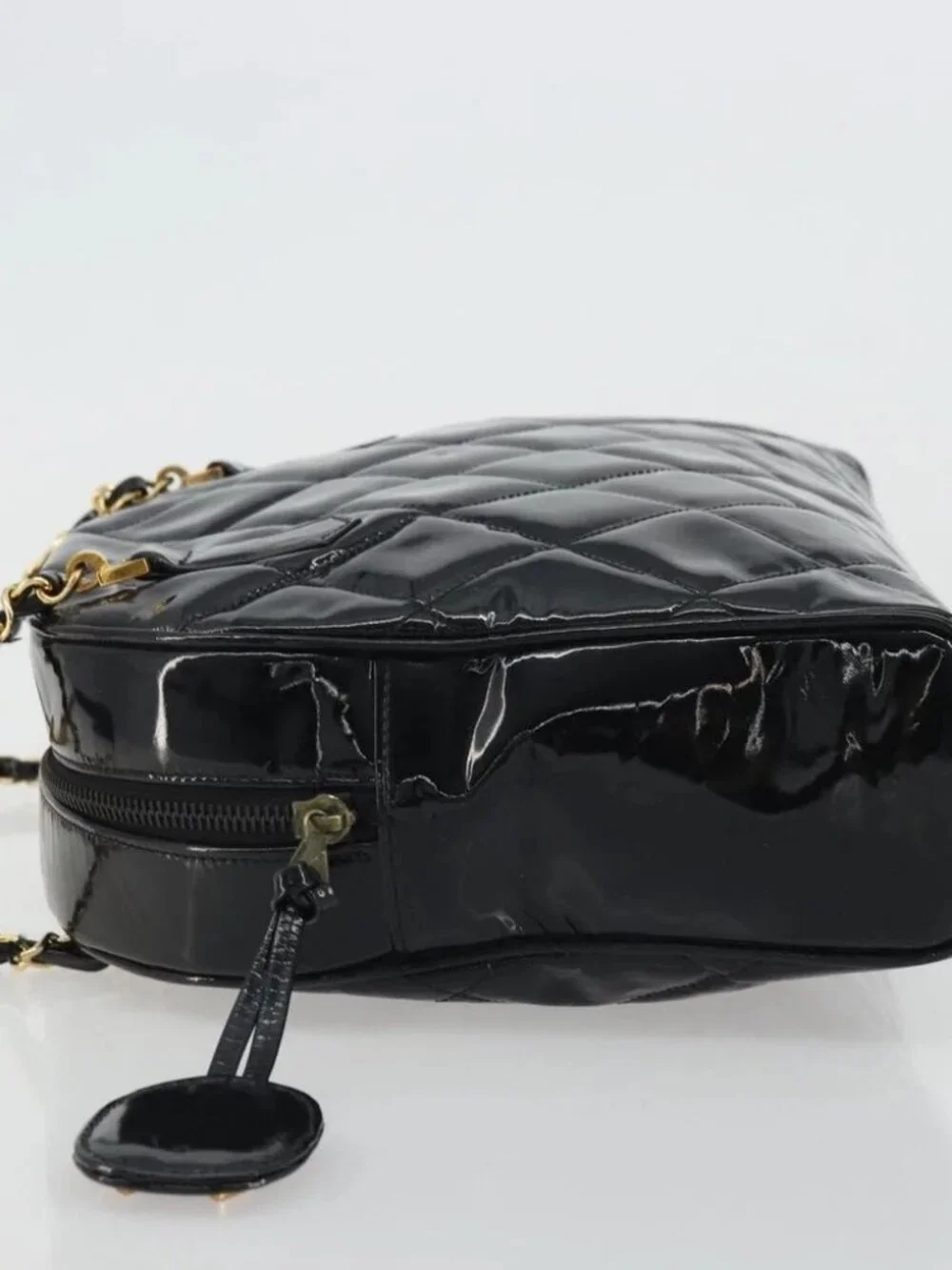 CHANEL brand	chanel color	black