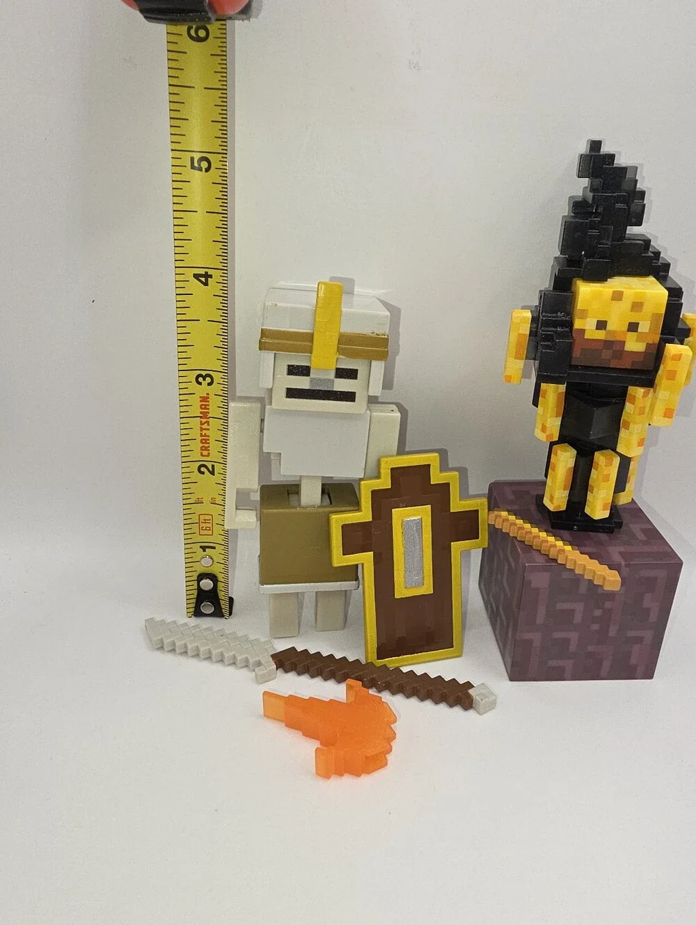 Minecraft Dungeons Skeleton Vanguard 2020 Blaze Figures
