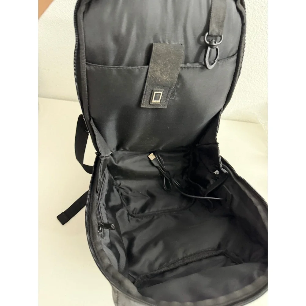 Duchamp London Grey Marble Print Tech Backpack USB‎ Port Laptop Sleeve Mens Bag