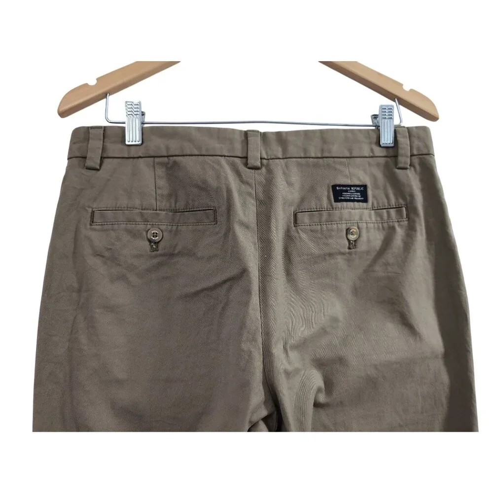 Banana Republic fly coastal light