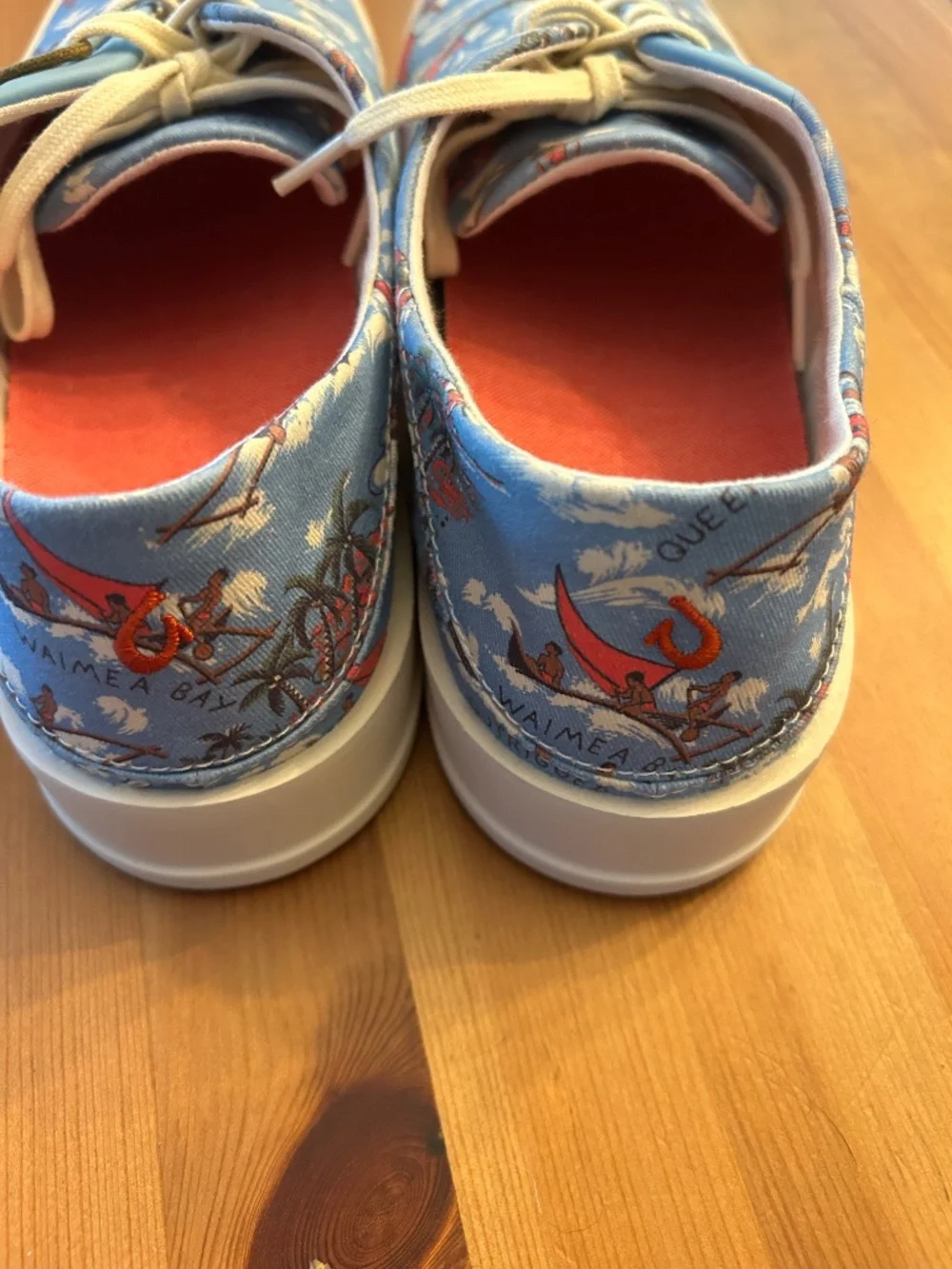 OluKai 10 blue colorway