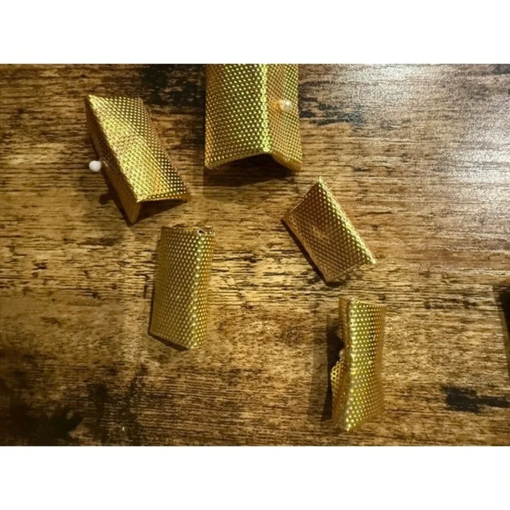 N/A material five accessories