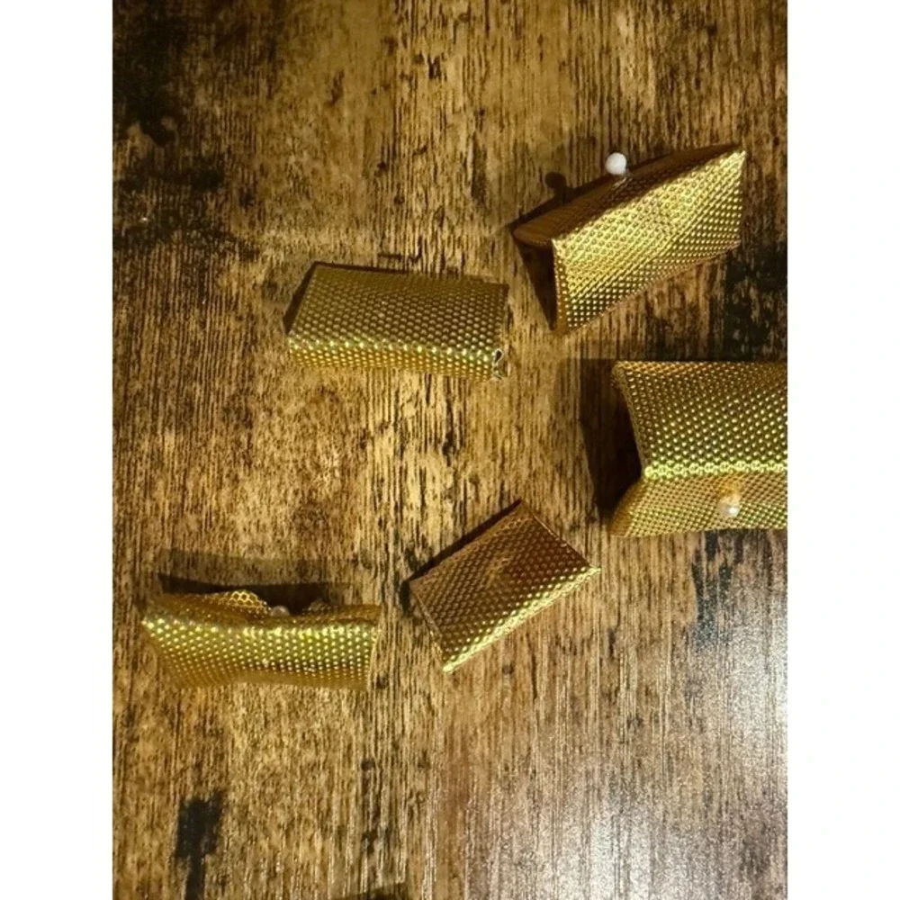 N/A miniature as metallic