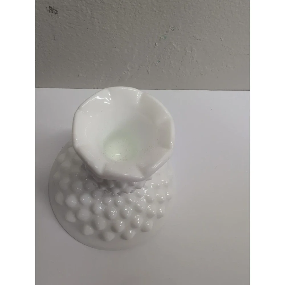Fenton vintage white