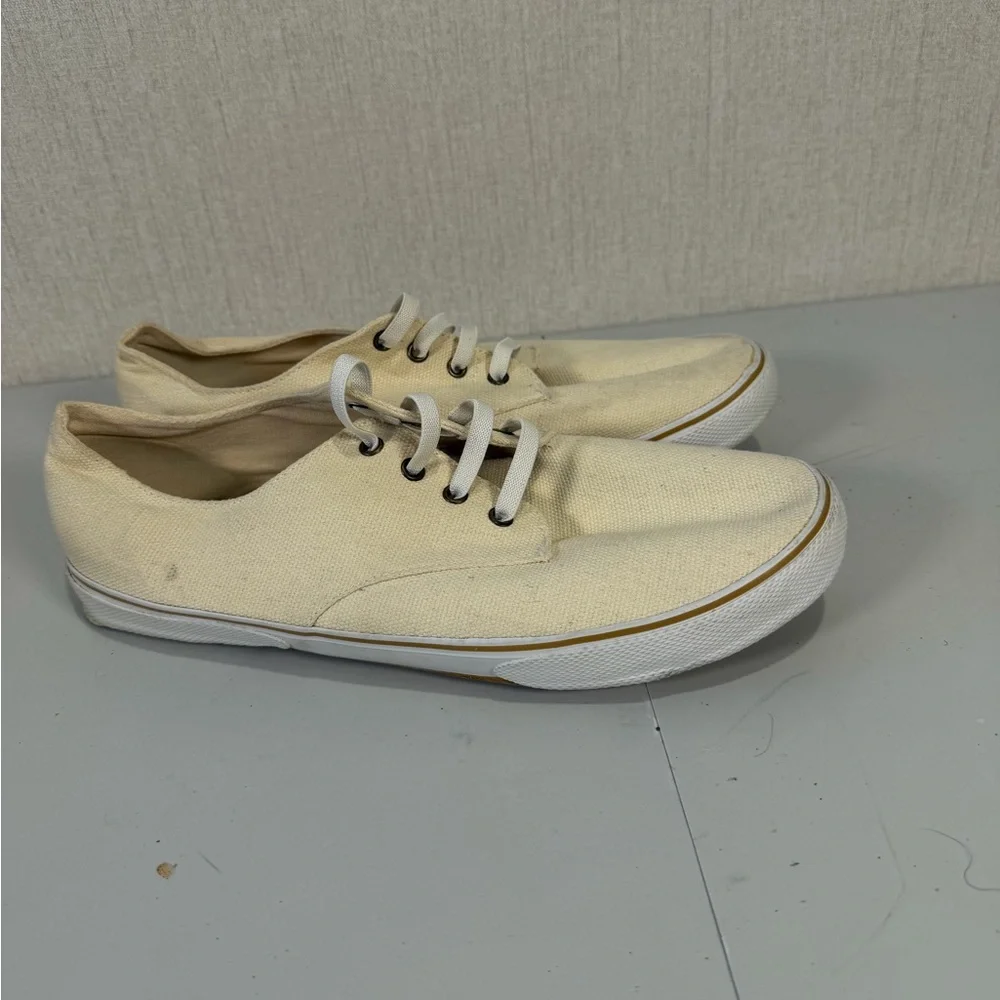 Casual Cream‎ Canvas Sneakers