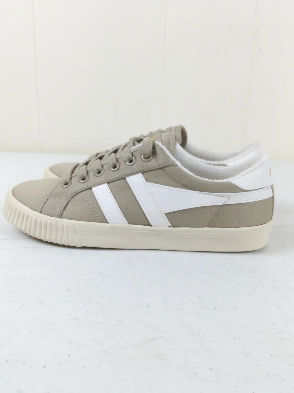 Gola low top