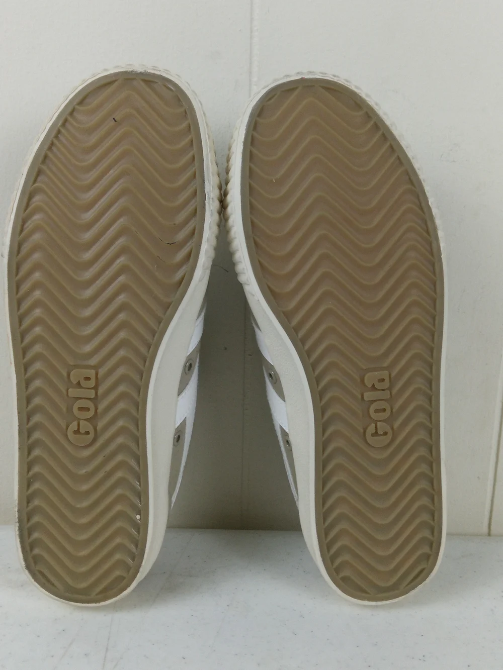 Gola low top