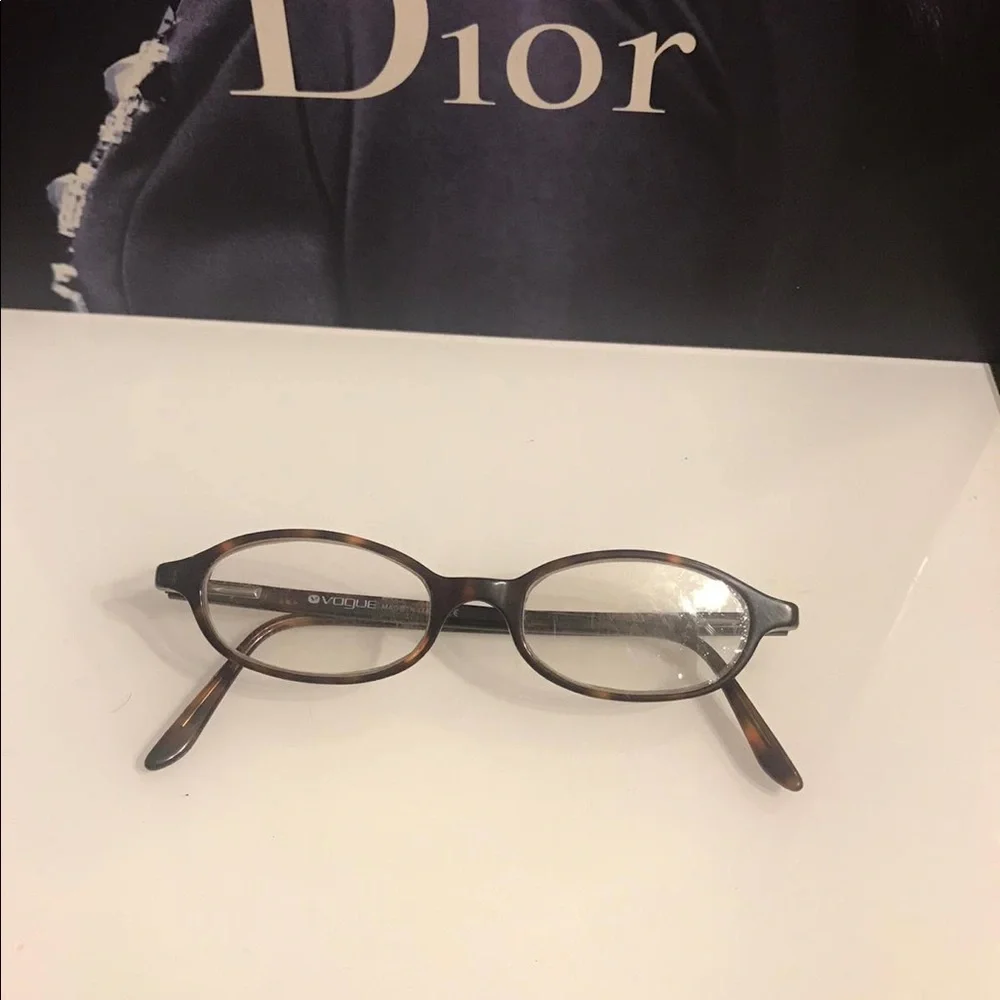 Vogue Eyewear 17 rare 75