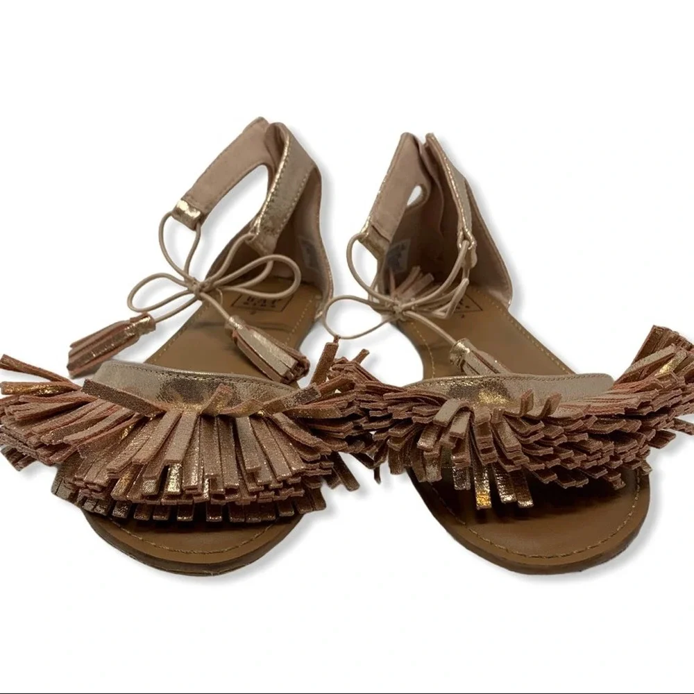 GAP step sandal