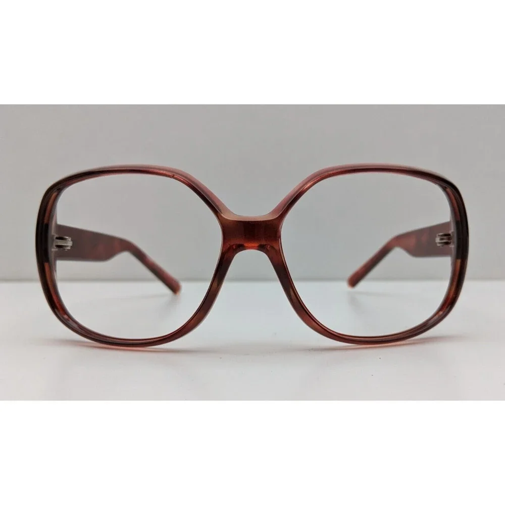 Dkny frame almost