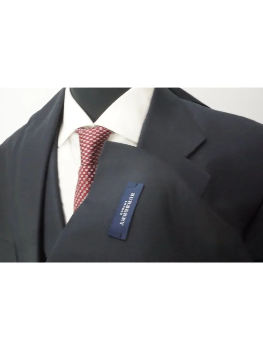 Burberry approximate measurements