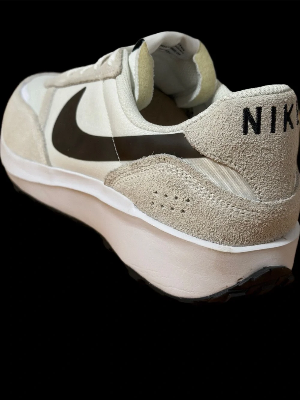 Nike Waffle Nav White/Phantom/Summit white  Athletic Lifestyle Men’s size 11