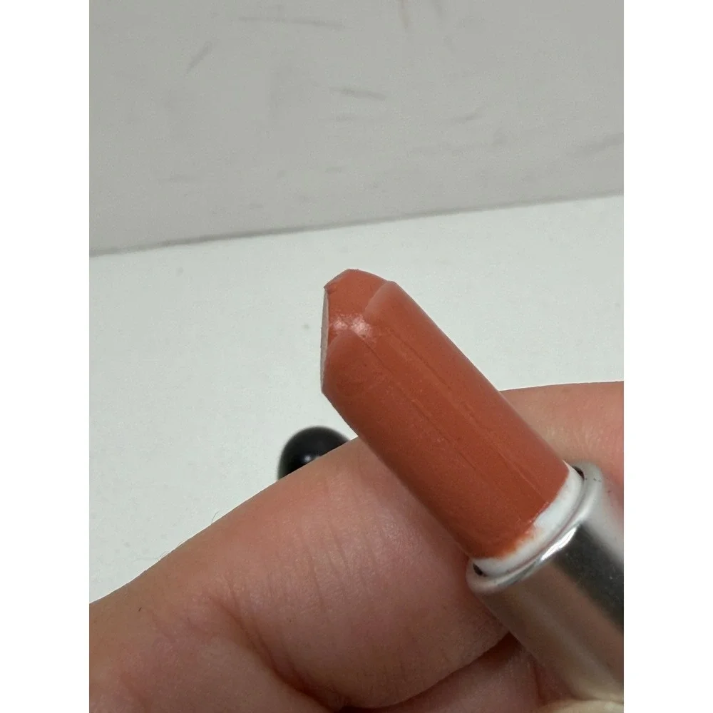 MAC Cosmetics has flaw