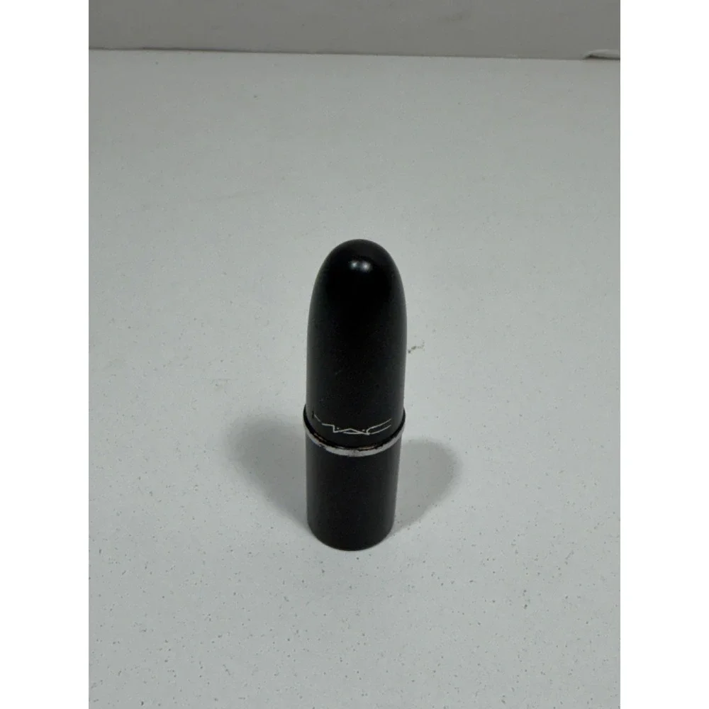 MAC Cosmetics has flaw
