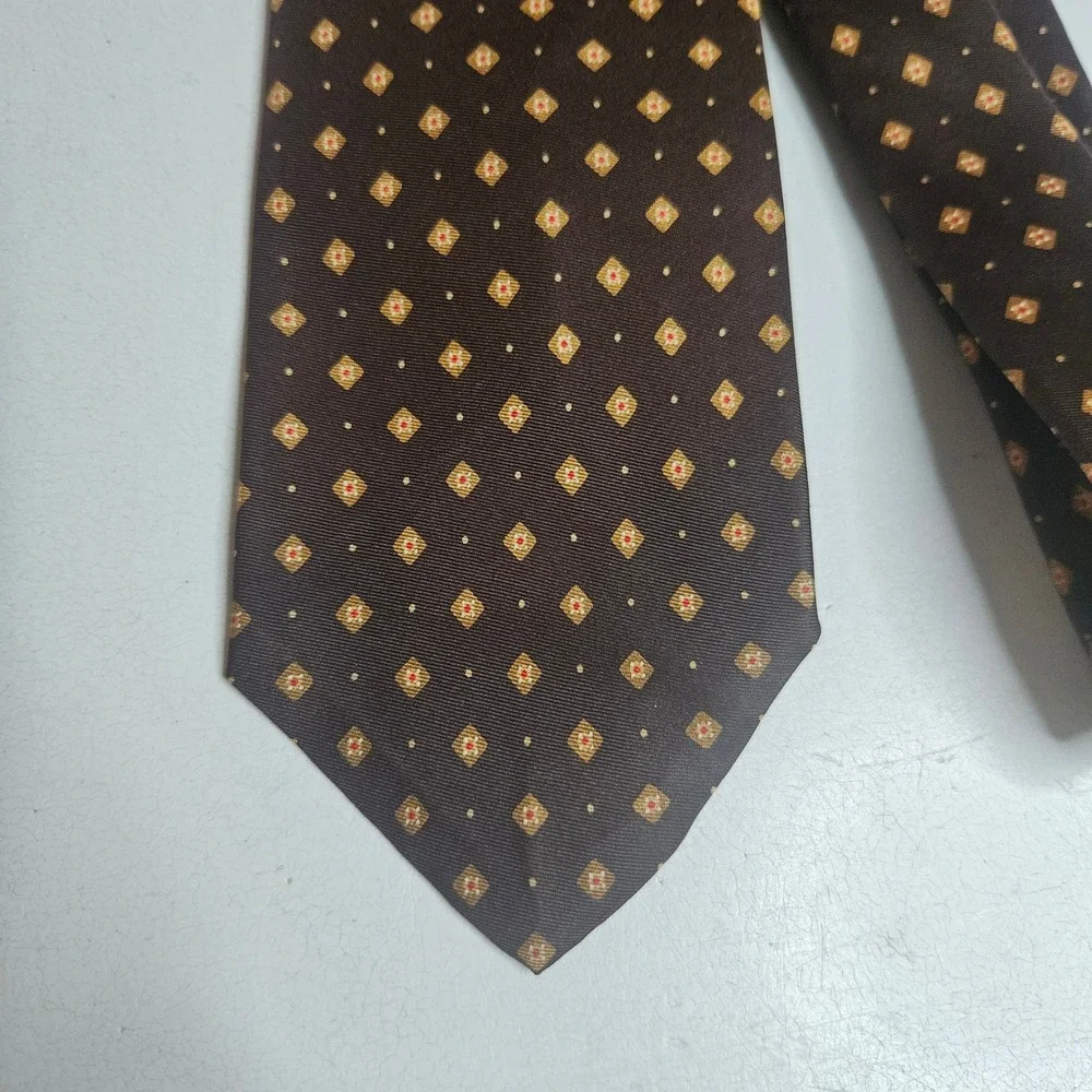 Christian Dior Cravates Silk Tie Brown Geometric Diamond Pattern Mens Necktie