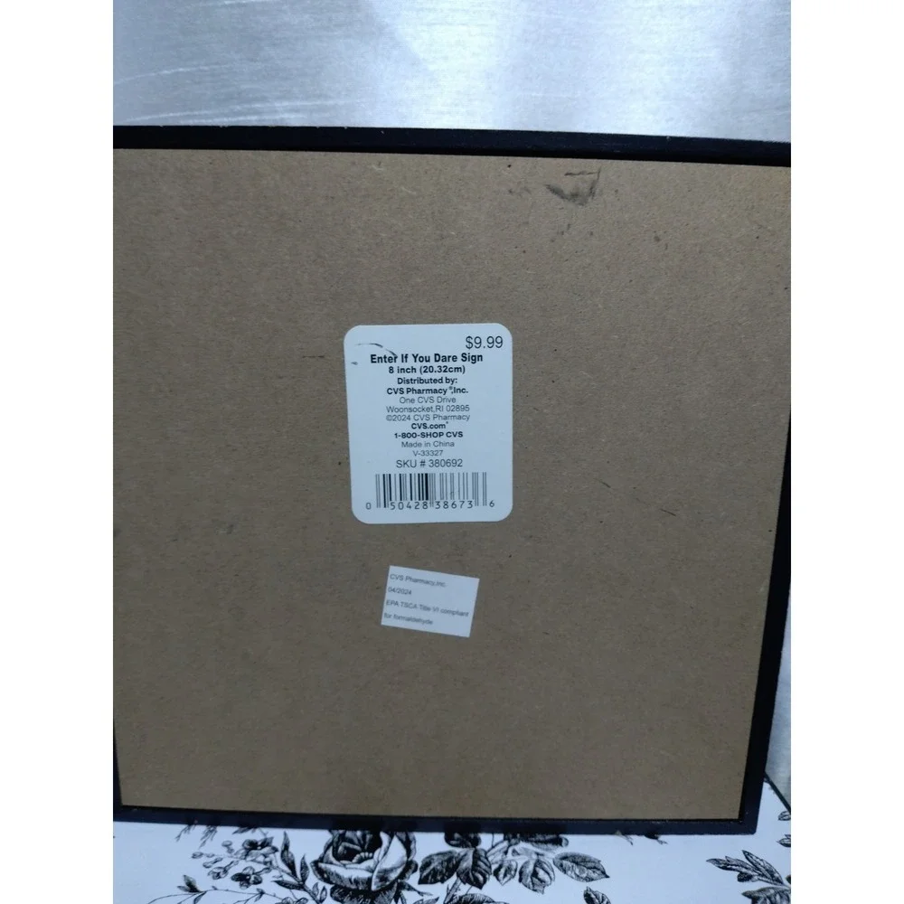 The Unbranded Brand halloween frame