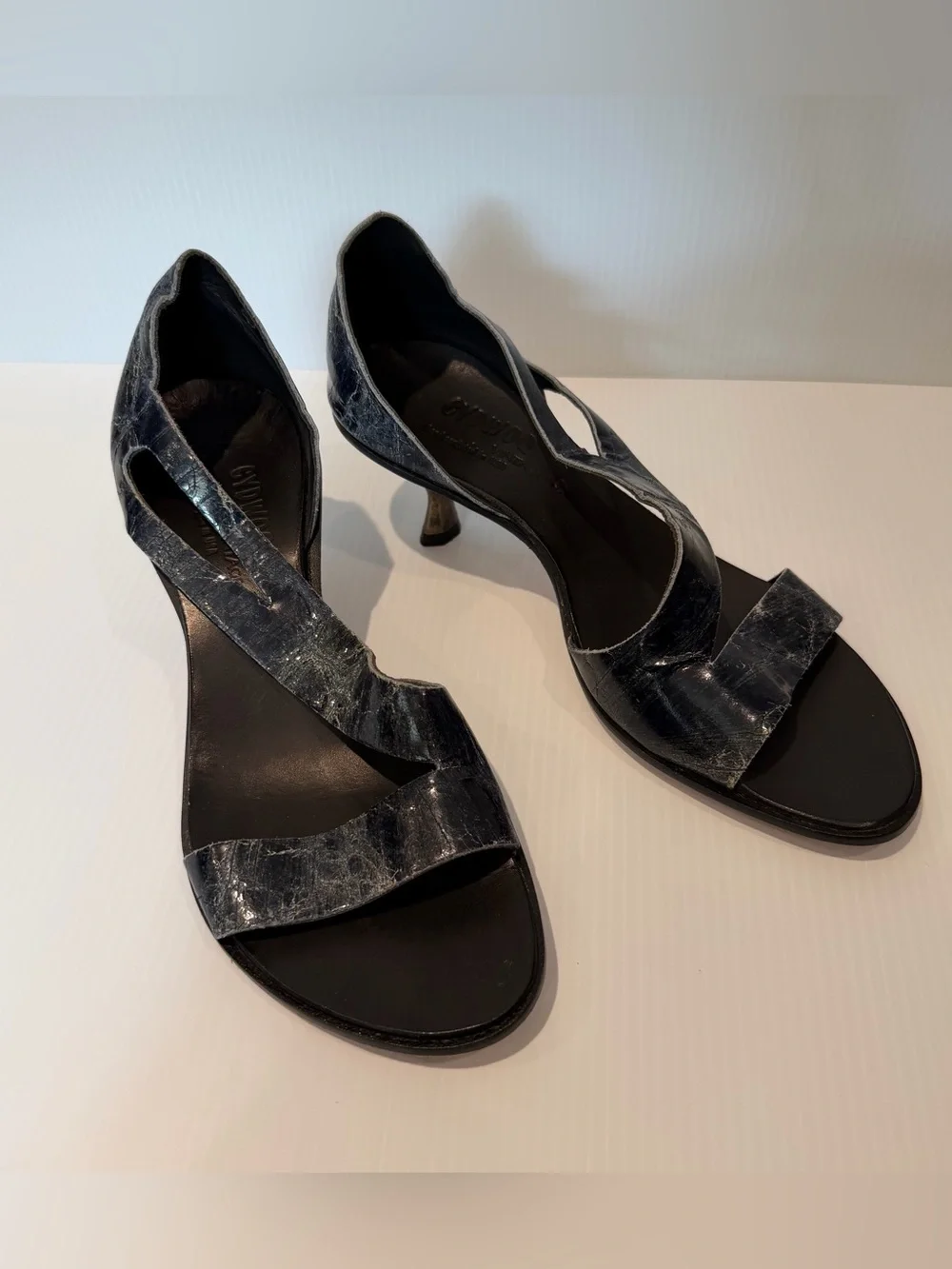 cydwoq vintage black