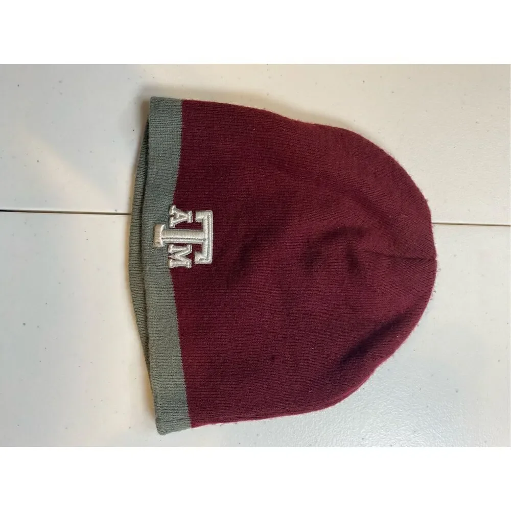 Top of the World a&m maroon beanie