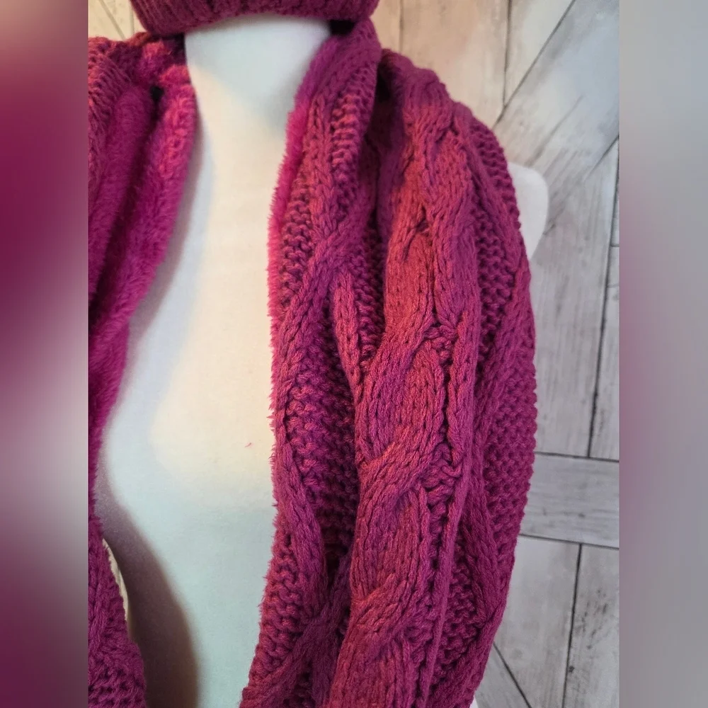 UGG stylish fuschia