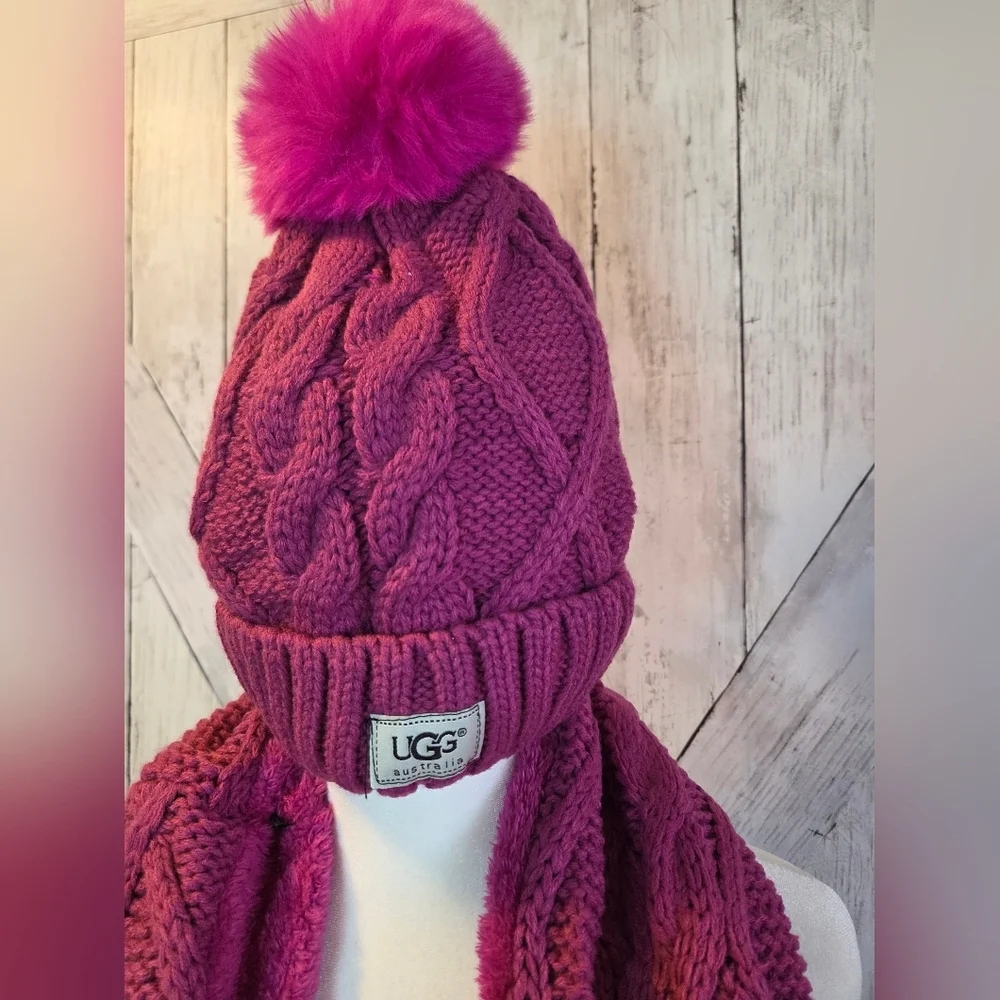 UGG stylish fuschia