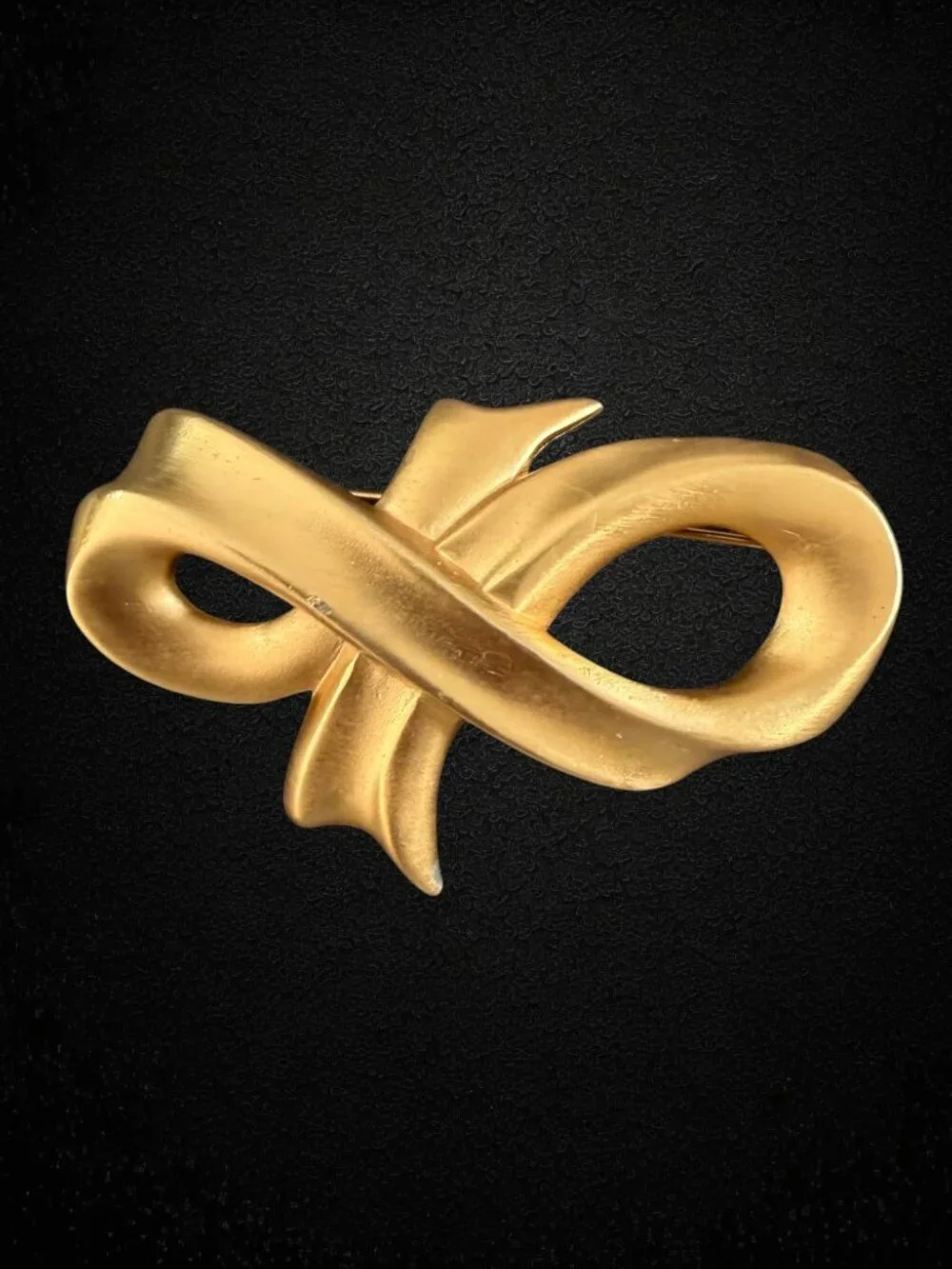 Vintage Anne Klein Gold Tone Bow Brooch Pin Matte Ribbon Statement Jewelry Scarf