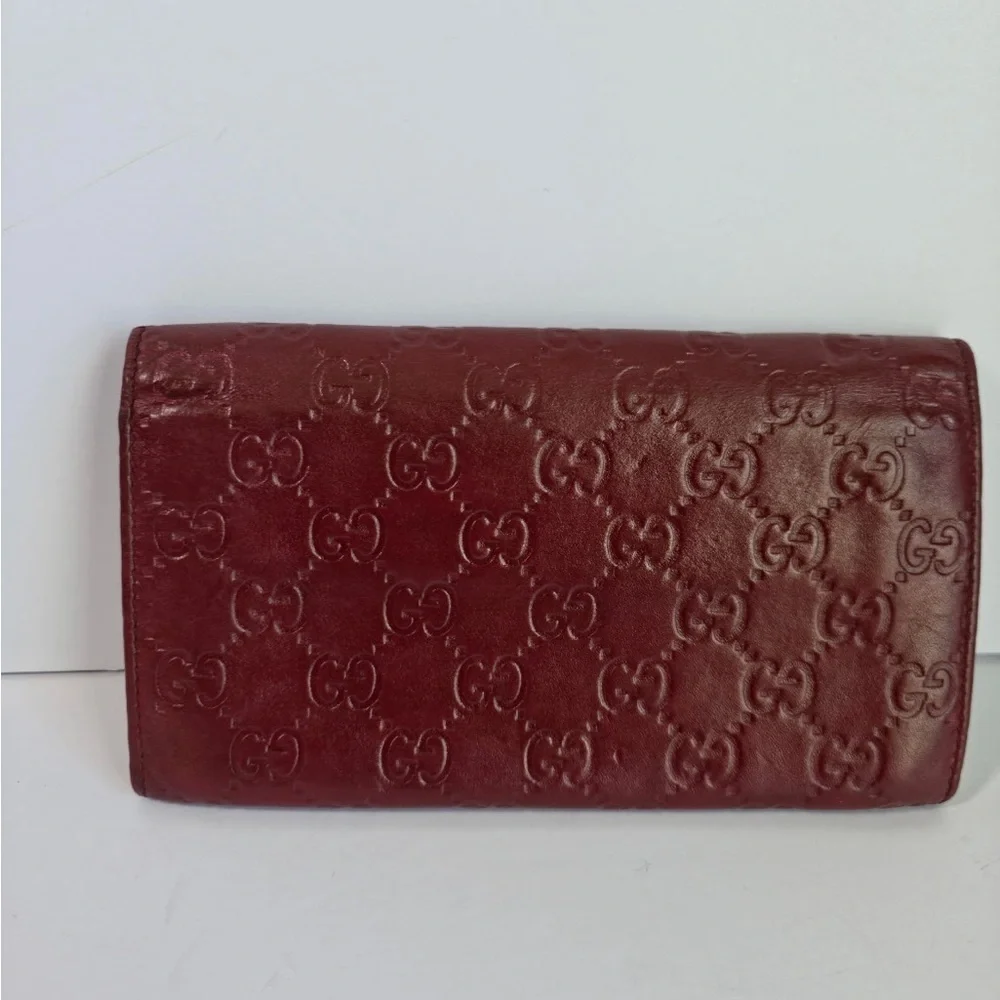 Pre-Owned GUCCI GG Shima Line Wallet Flap Long Leather in Red